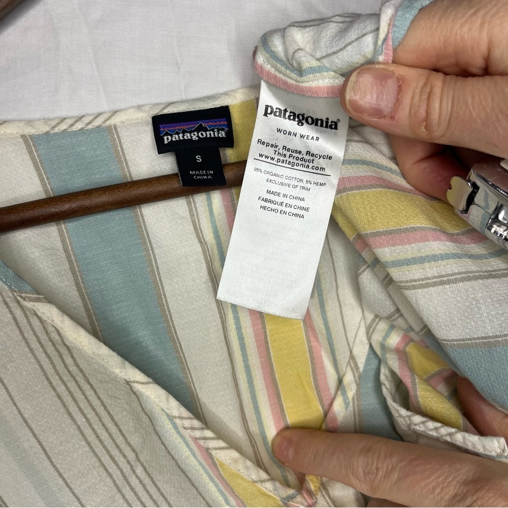 Patagonia Beach Cover size small